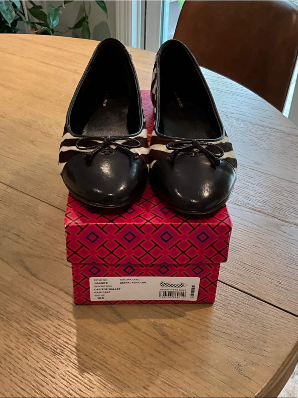 Women's Black & White Zebra Ballet Flats - Unbranded